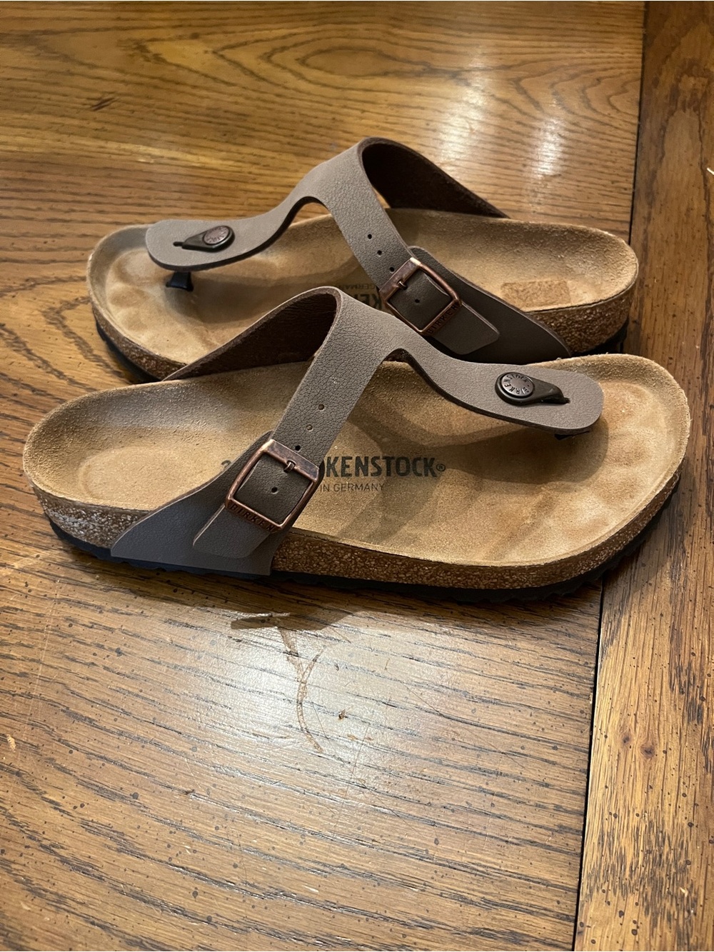Birkenstock Brown Gizeh Thong Sandals, size 39 - Picture 7 of 10